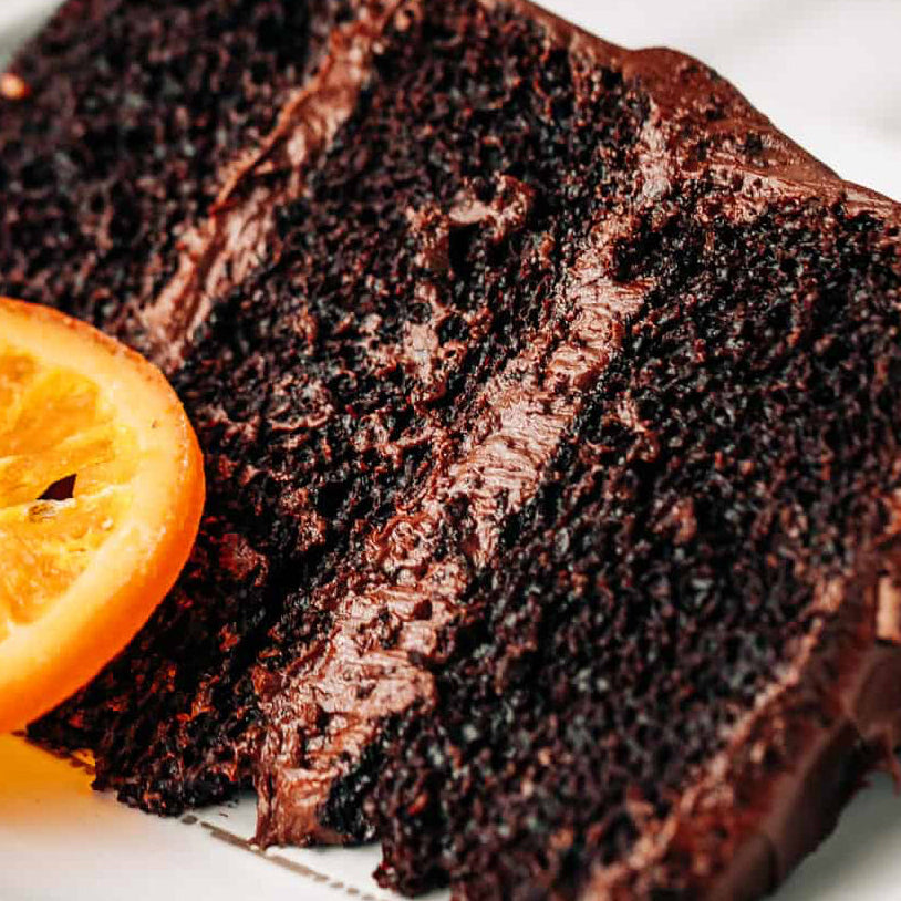 DARK CHOCOLATE ORANGE – Chocolate Sponge + Dark Chocolate Orange Ganache + Chocolate Buttercream 🧡
