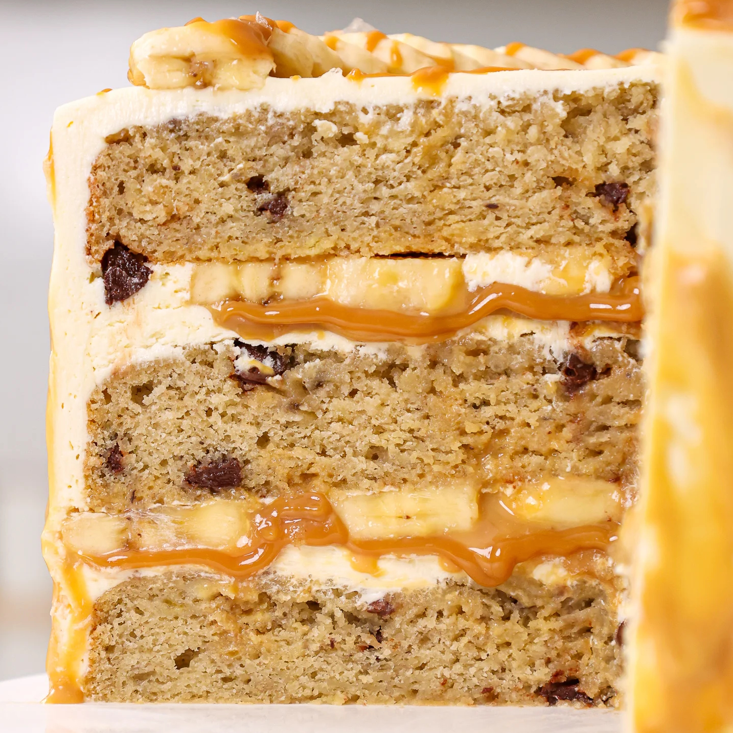 Vanilla Chocolate Chip Sponge + Banana + Salted Caramel + Vanilla Buttercream 🍌